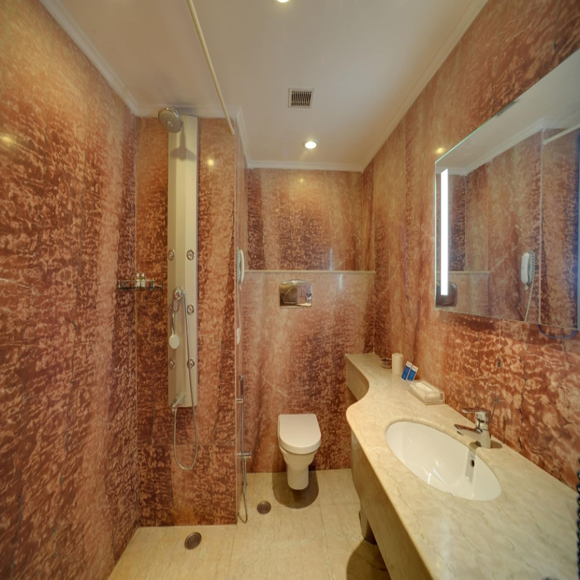 Royal Sarovar Portico Siliguri Eksteriør billede