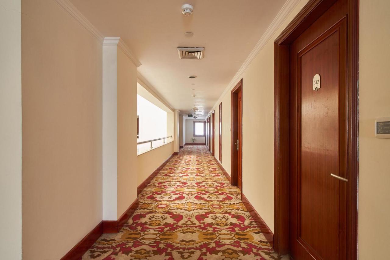 Royal Sarovar Portico Siliguri Eksteriør billede