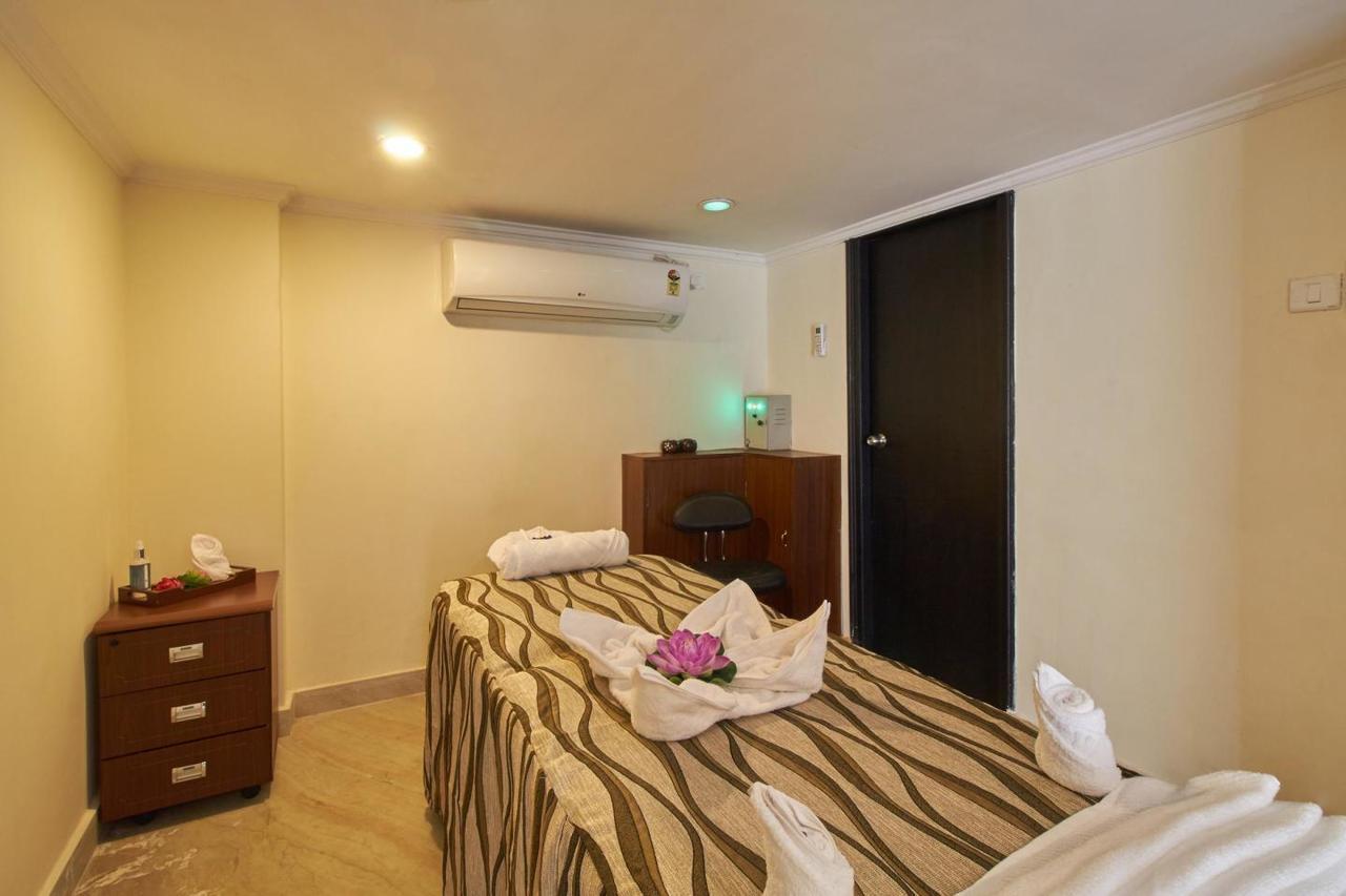 Royal Sarovar Portico Siliguri Eksteriør billede