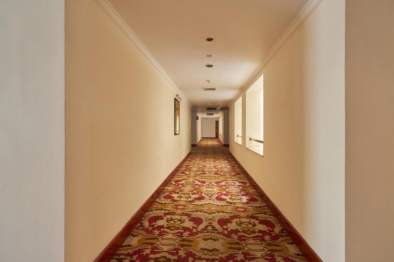 Royal Sarovar Portico Siliguri Eksteriør billede